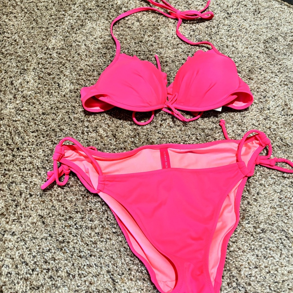 Victoria’s Secret Bikini Size 34B Small